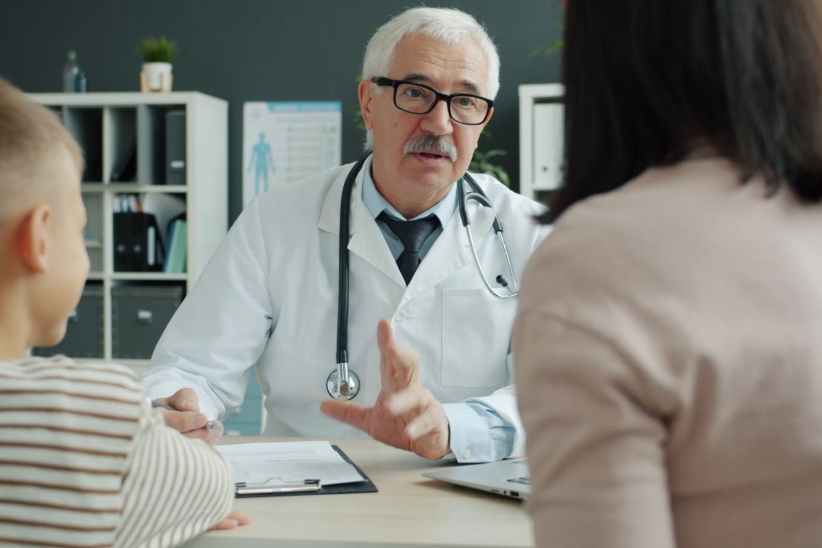 Health Insurance for New Immigrants in Ontario: Covering the Gap Before OHIP